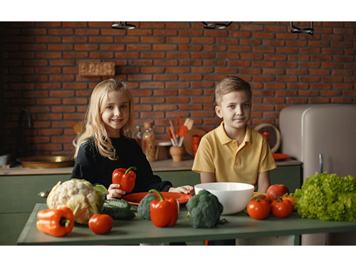 Darželiai vėl kviečiami maitinti vaikus pagal kokybės sistemas pagamintais lietuviškais produktais