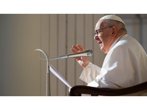 Popiežius atsakė į penkių kardinolų abejones
