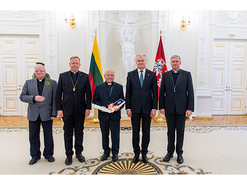 Valstybės apdovanojimai – kardinolui, VSD vadovui, vokiečių generolams